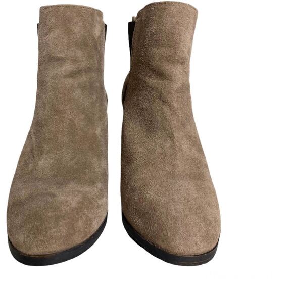 Vince Camuto Hessa Boots Suede Slip On Chelsea Ankle Ombre Heel Tan Size 8.5B - Picture 2 of 9